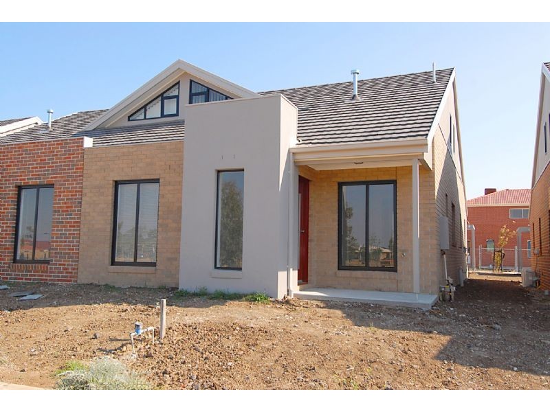 6 Burberry Lane, Deer Park VIC 3023