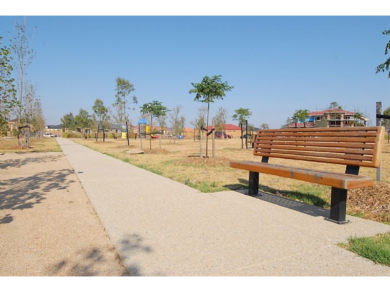 6 Burberry Lane, Deer Park VIC 3023