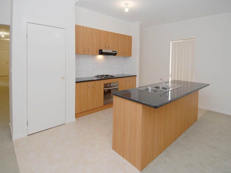 25 Abernethy Avenue, Deer Park VIC 3023