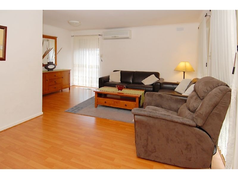 70  Chester Crescent, Deer Park VIC 3023