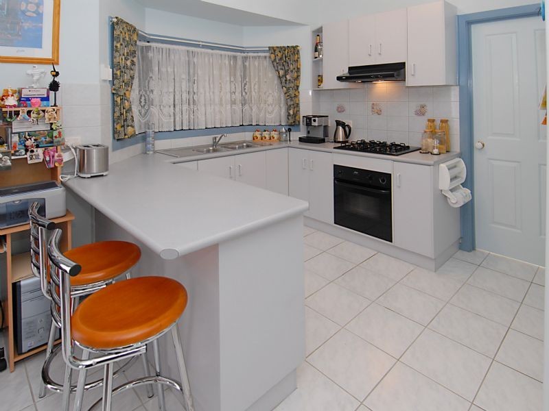 11  Ashby Lane, Caroline Springs VIC 3023