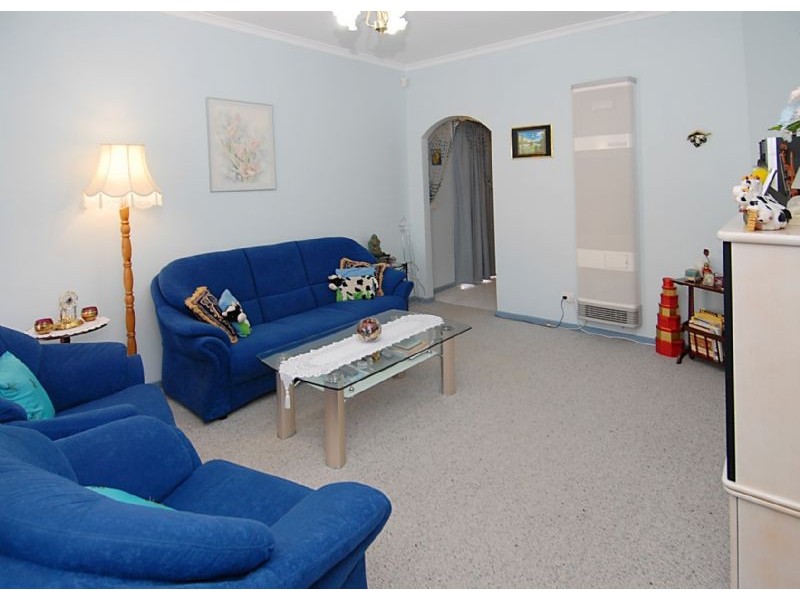 11  Ashby Lane, Caroline Springs VIC 3023