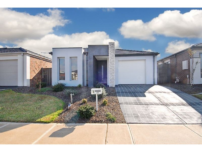69 Hatchlands Drive, Deer Park VIC 3023