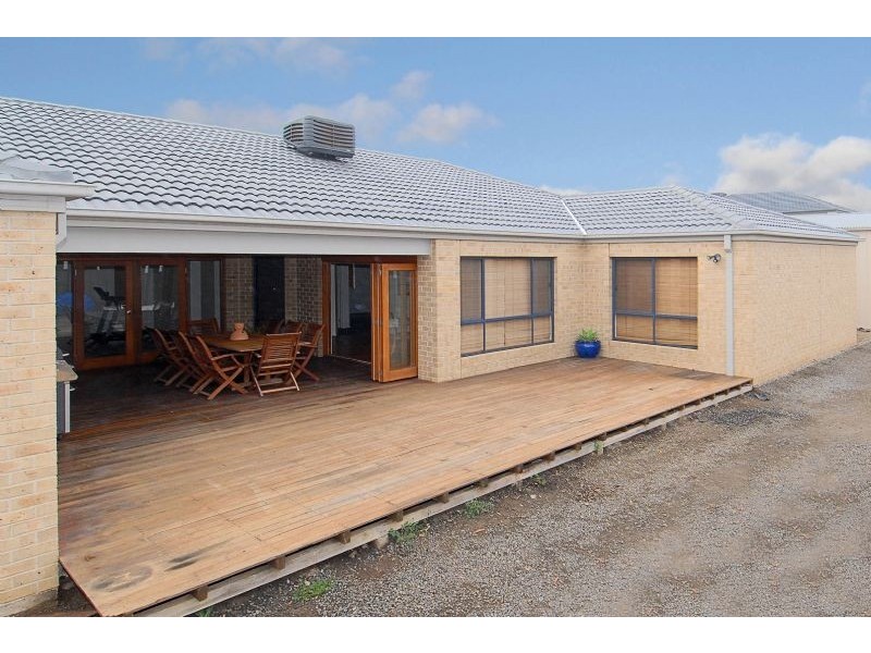 20 Tantallon Crescent, Derrimut VIC 3030