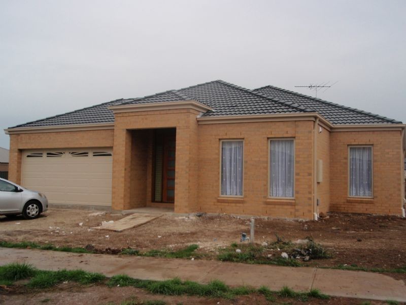 10 Inverness Ave, Derrimut VIC 3030