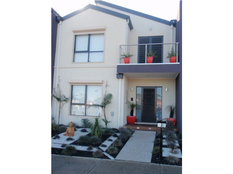 3  Woodburn Ave, Cairnlea VIC 3023