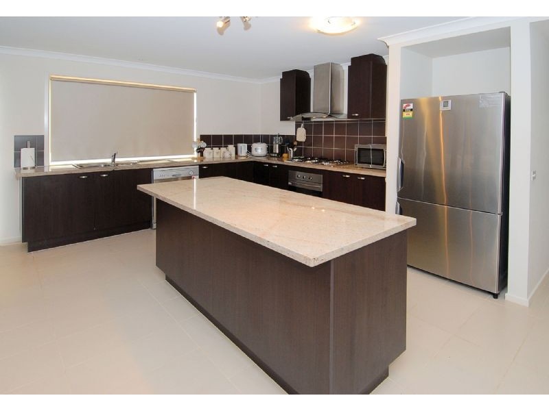 6 Katrine Place, Deer Park VIC 3023