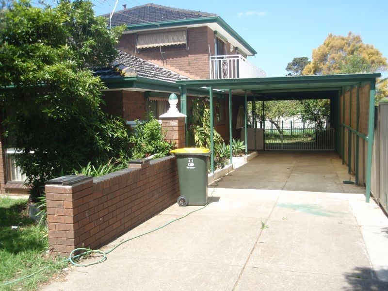 41 Winslow Cres, Deer Park VIC 3023