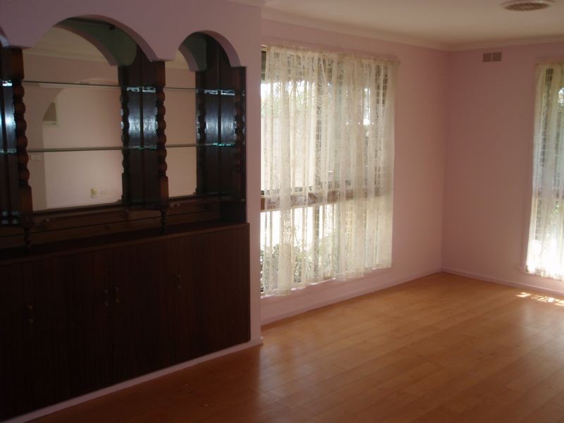 41 Winslow Cres, Deer Park VIC 3023