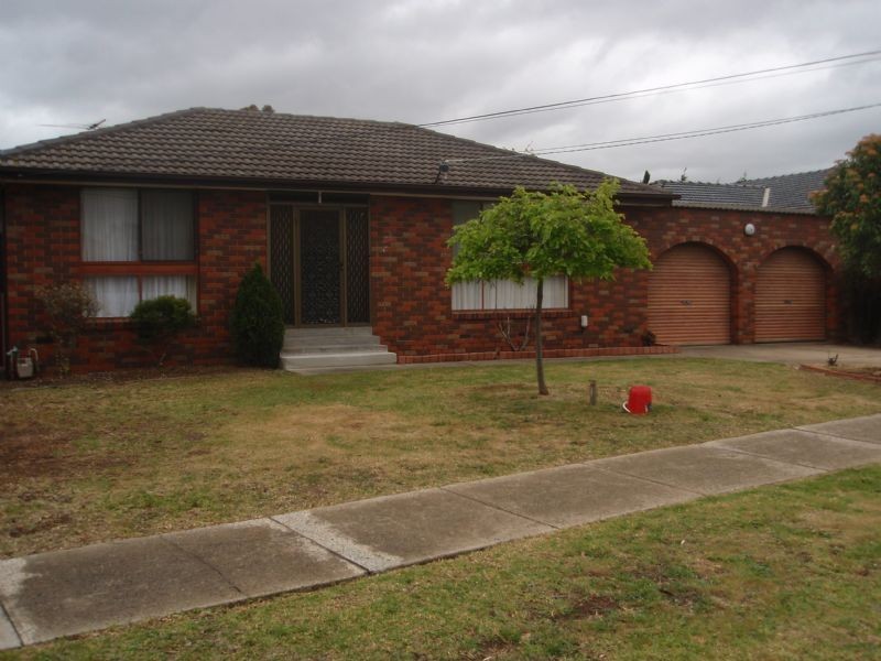 2 Elinga Ct, Albanvale VIC 3021