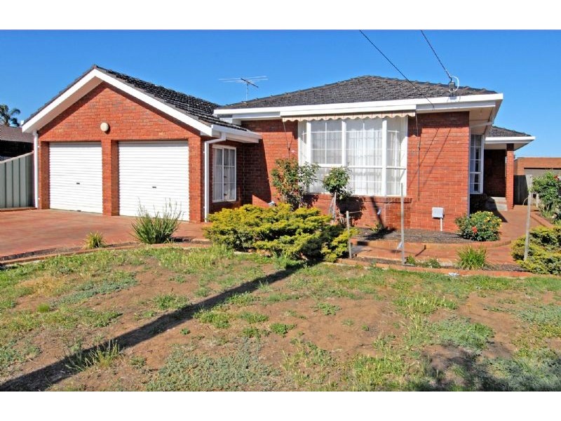 14 Orama Street, Deer Park VIC 3023