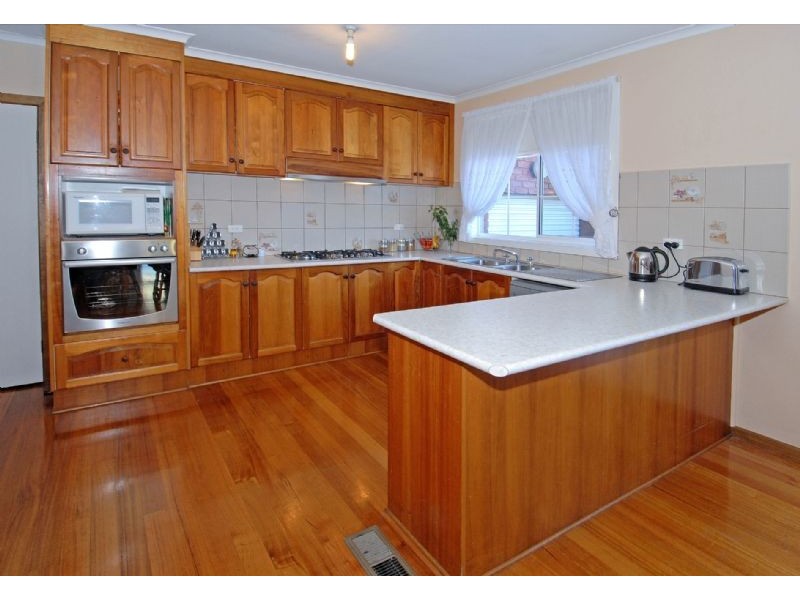 14 Orama Street, Deer Park VIC 3023