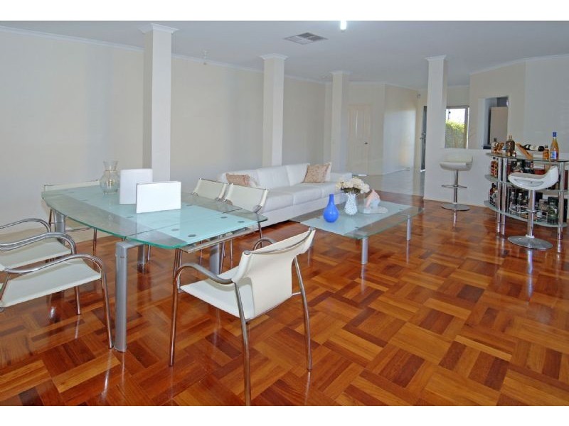 2 Chatsworth Avenue, Derrimut VIC 3030