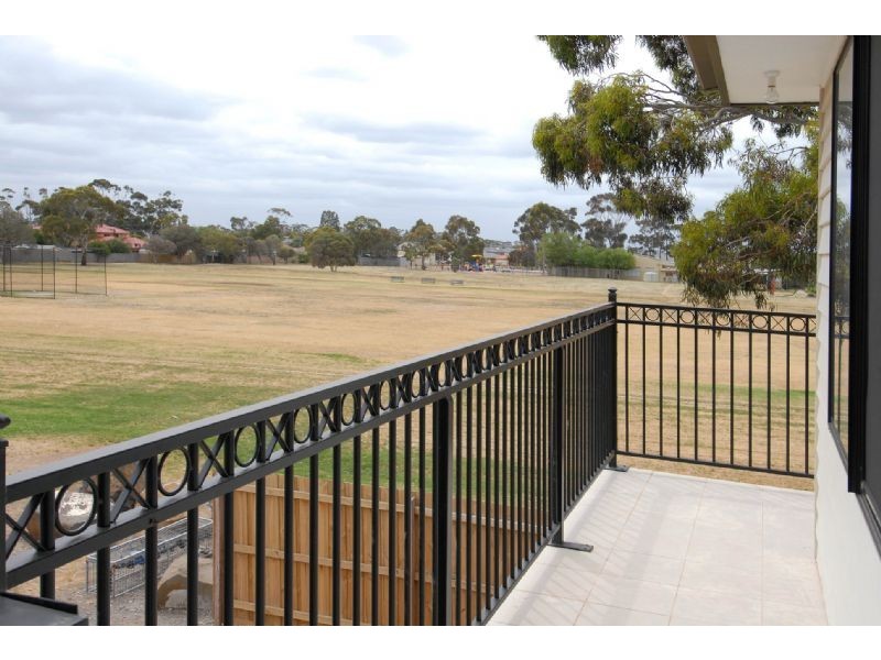 4 Sassella Street, Deer Park VIC 3023