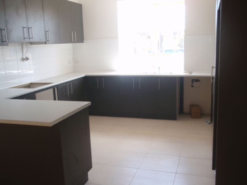 15 The Broadway, Caroline Springs VIC 3023