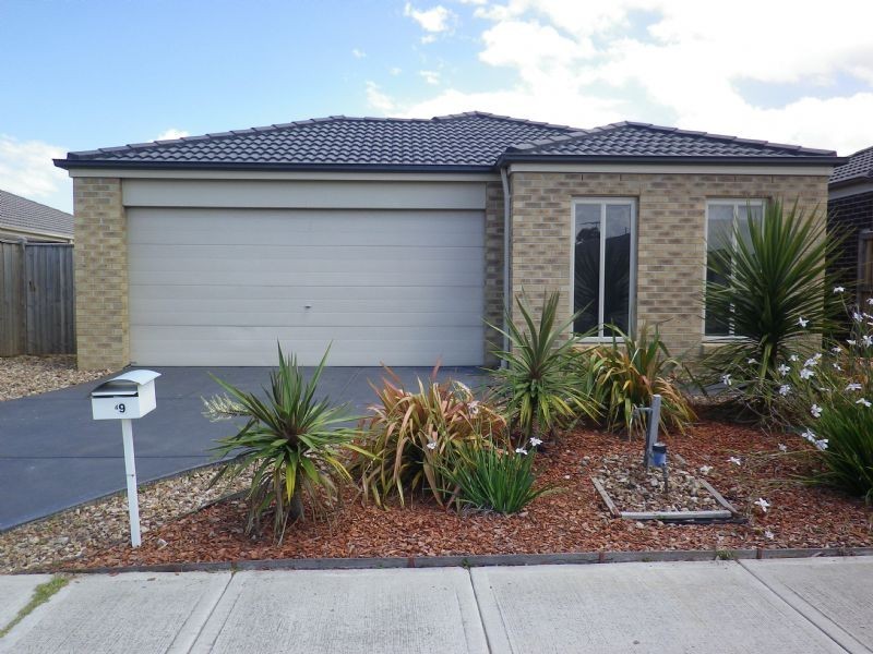 29 Hemsley Drive, Deer Park VIC 3023