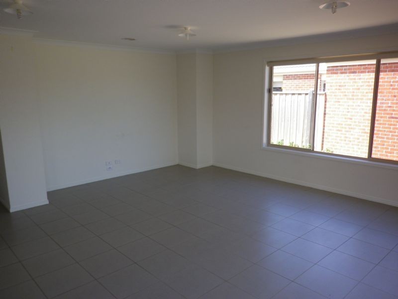 29 Hemsley Drive, Deer Park VIC 3023