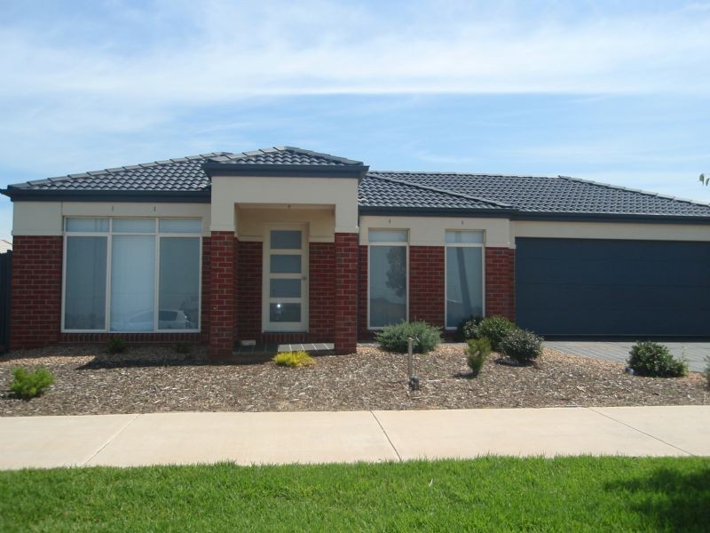 71 Foley Road, Deer Park VIC 3023