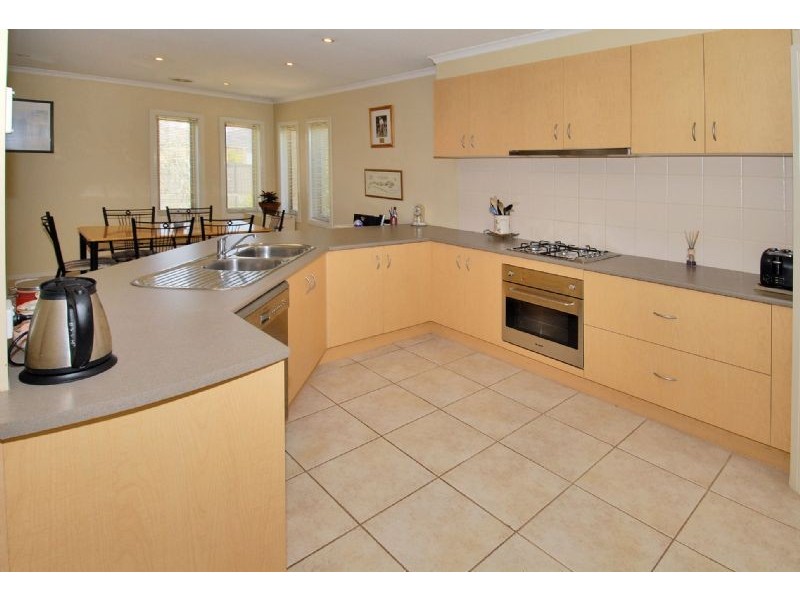 10 Berkeley Crescent, Derrimut VIC 3030