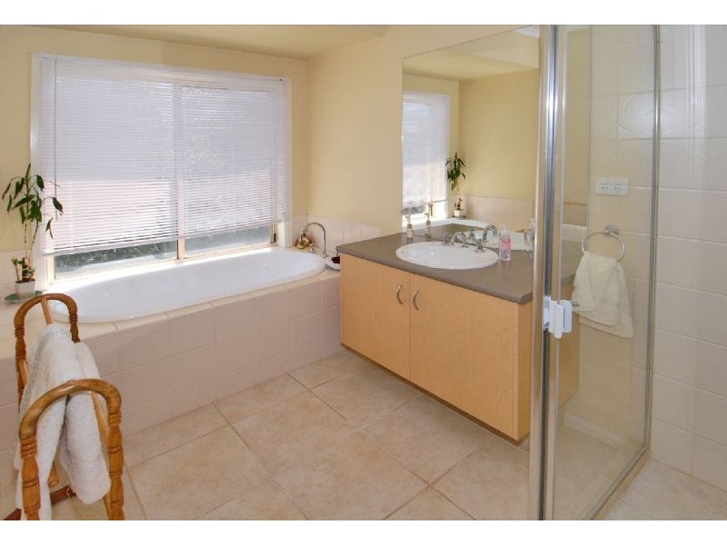 10 Berkeley Crescent, Derrimut VIC 3030