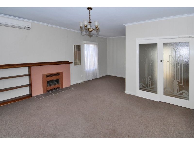 26 Welwyn Parade, Deer Park VIC 3023