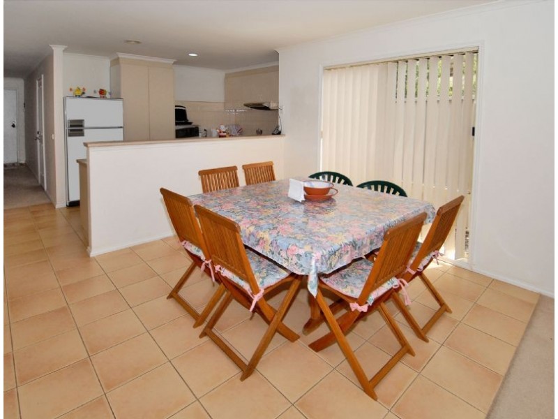 15 Yendon Place, Caroline Springs VIC 3023