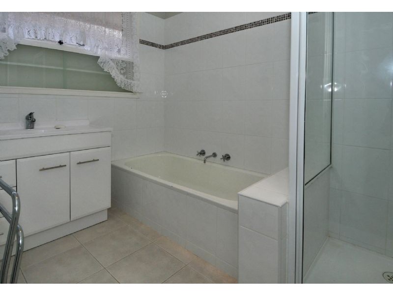 2 Summers Street, Deer Park VIC 3023