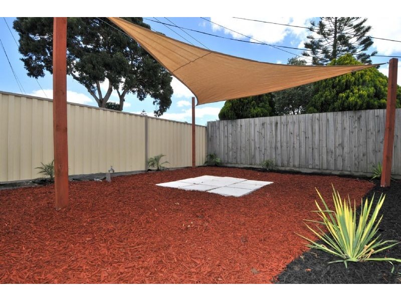 2 Summers Street, Deer Park VIC 3023