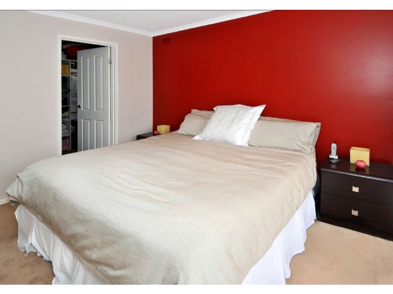 19 Aycliffe Drive, Deer Park VIC 3023