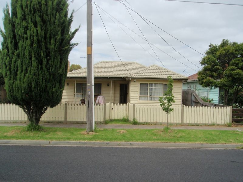 76 Welwyn Parade, Deer Park VIC 3023