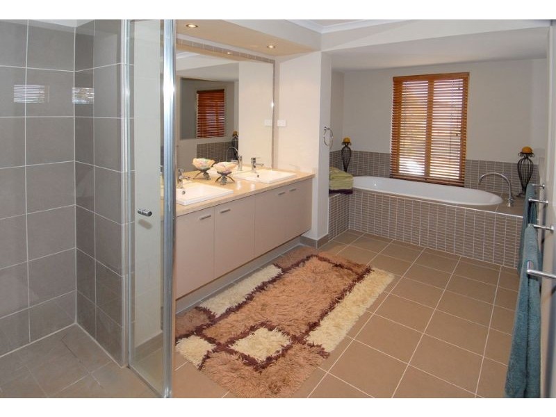 7 Yirram Road, Cairnlea VIC 3023