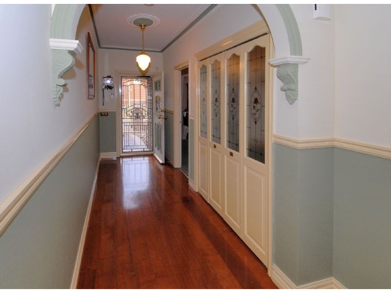 10 Smethwick Green, Caroline Springs VIC 3023