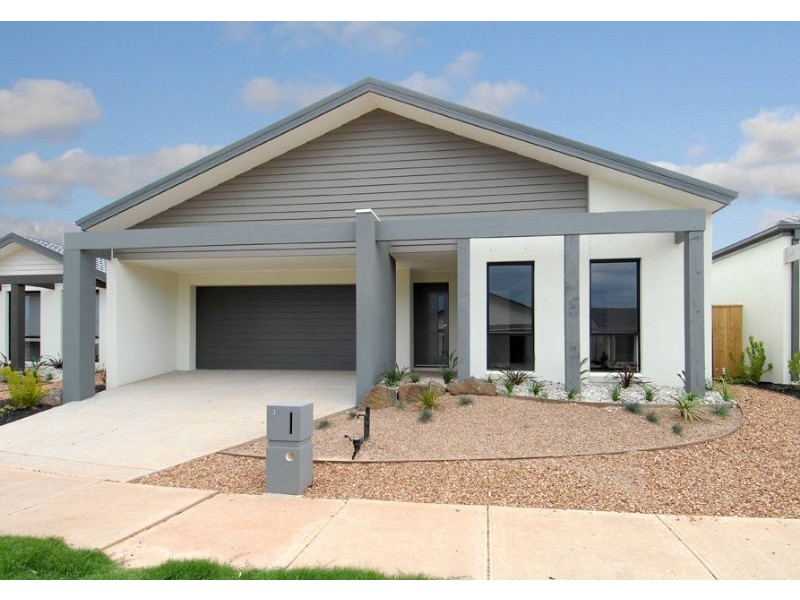 3 Cooma Place, Burnside VIC 3023