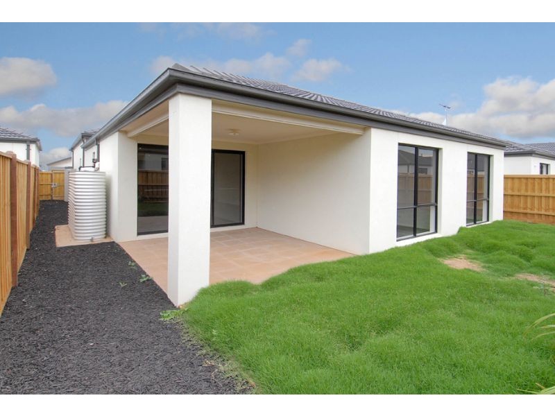 3 Cooma Place, Burnside VIC 3023