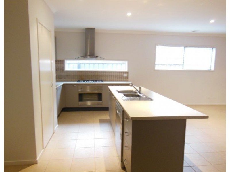 13 Inverness Avenue,, Derrimut VIC 3030
