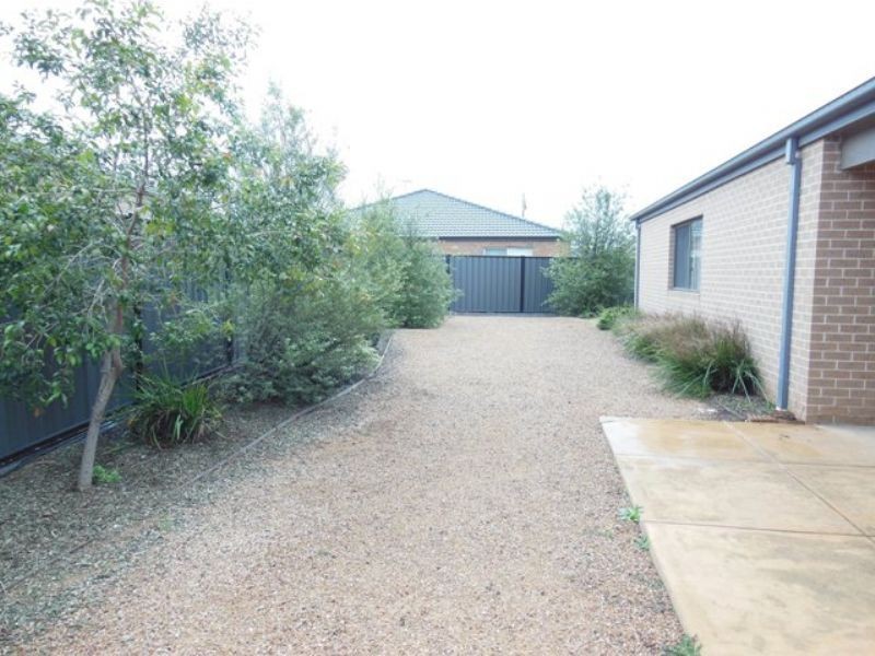 13 Inverness Avenue,, Derrimut VIC 3030