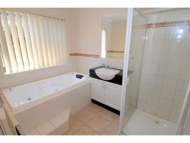 24  Cochrane Street, Cairnlea VIC 3023