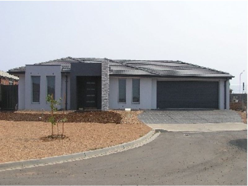6 Stapehill Court, Deer Park VIC 3023