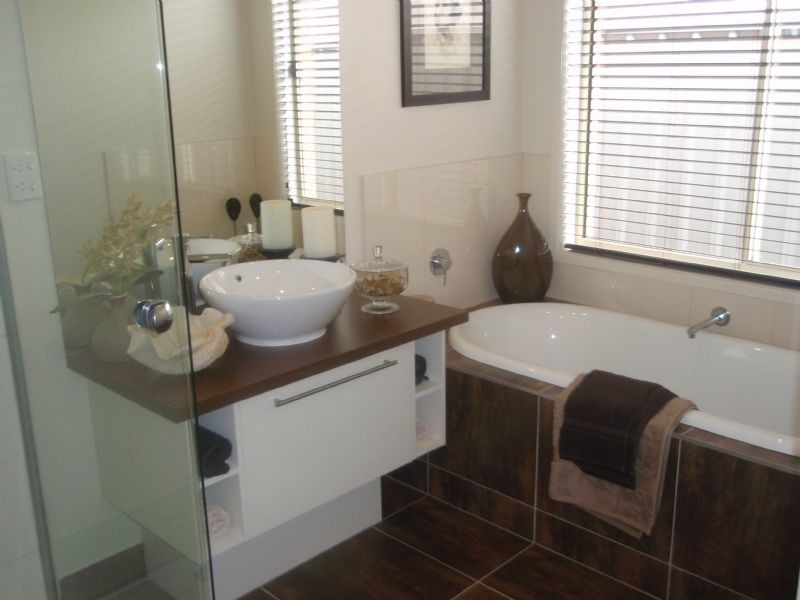 6 Central Park Blvd, Deer Park VIC 3023