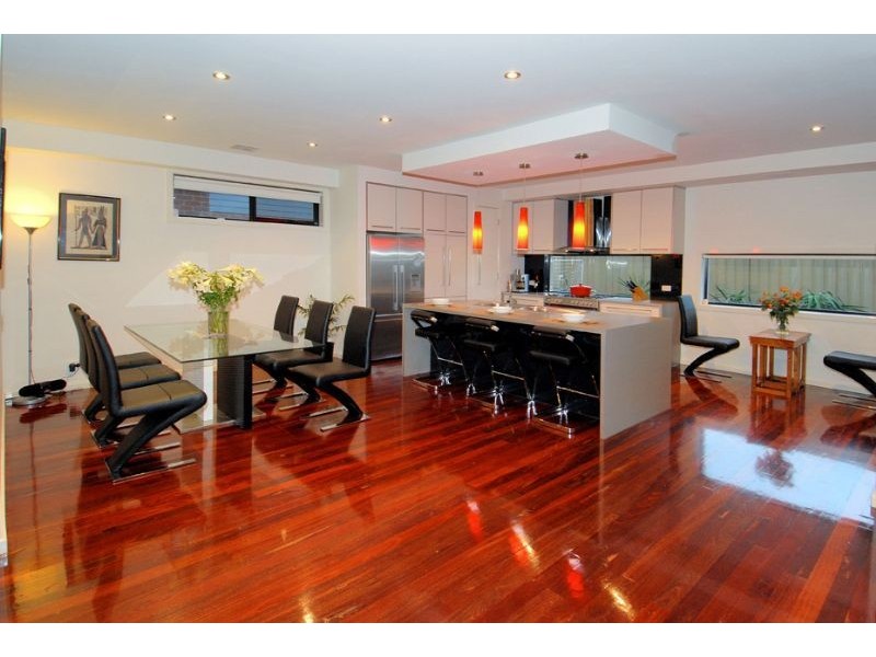 30 Central Park Way, Caroline Springs VIC 3023