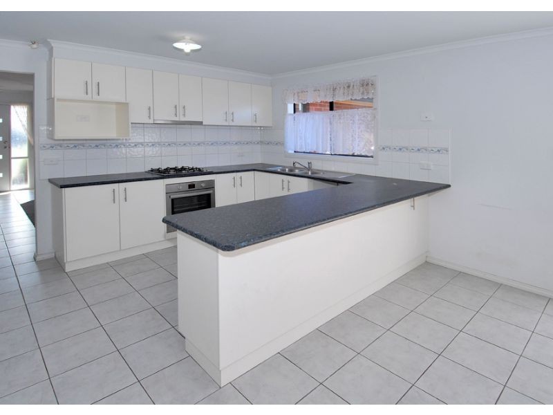 13 Bolton View, Derrimut VIC 3030