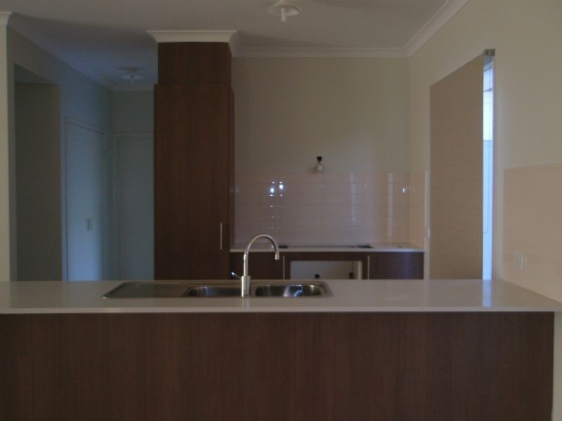 10 Old Course Cresent, Deer Park VIC 3023