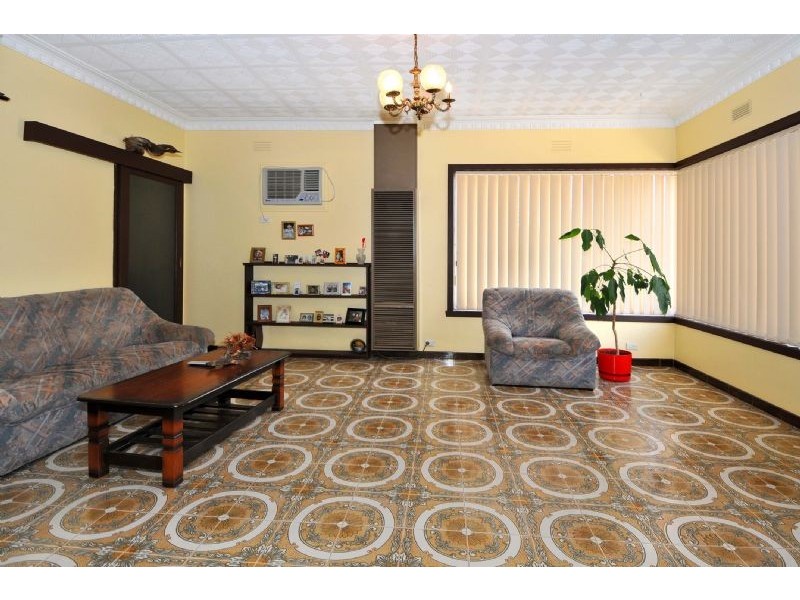 36 Dumfries Street, Deer Park VIC 3023