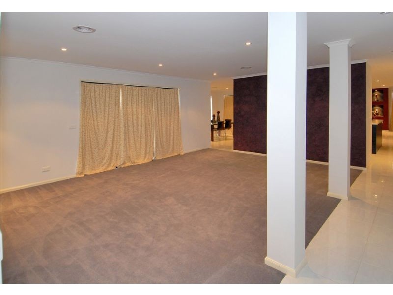 47 Pendragon Crescent, Derrimut VIC 3030