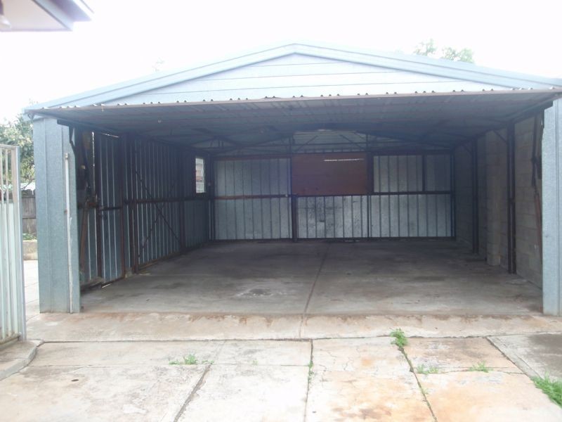 1 Elsum Street, Deer Park VIC 3023