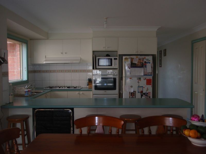 24 Daylesford Cresent, Caroline Springs VIC 3023