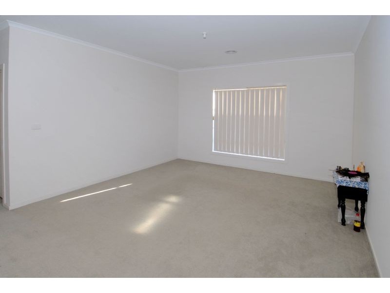 25 Abernathy Avenue, Deer Park VIC 3023