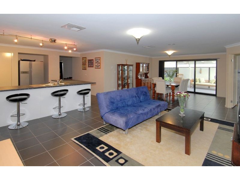 11 Chartwell Crescent, Derrimut VIC 3030