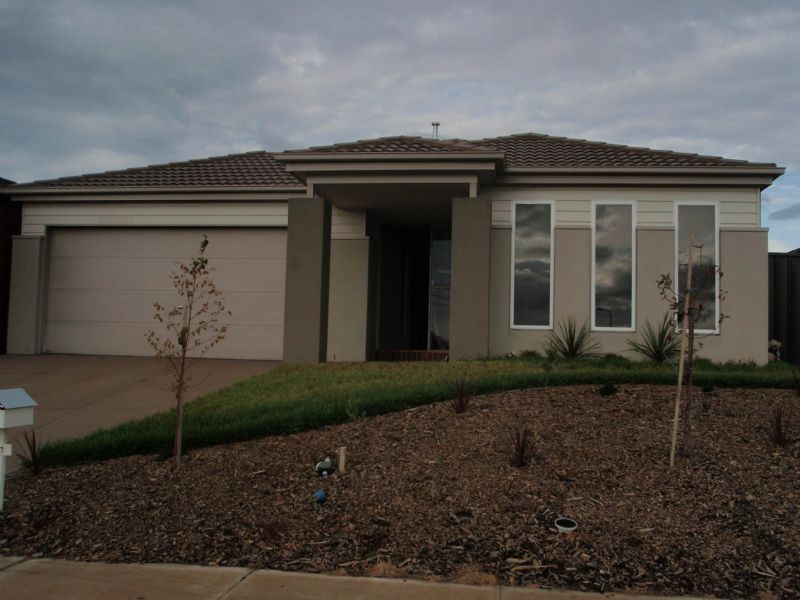 11 Bridie Street, Deer Park VIC 3023