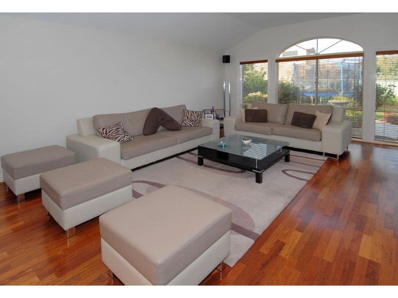 14 Stockton Drive, Cairnlea VIC 3023